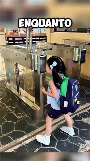 O primeiro dia dela na escola 😍