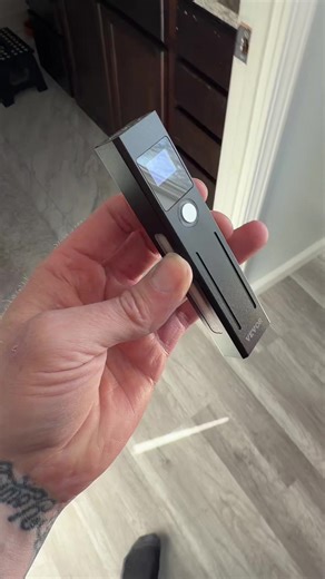 Everyday Carry Flashlight Review: Features and Modes