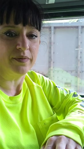 #coalmining #18speed #enddump #coaltrucksoftiktok #coaltrucksofwv #coaltrucks #wv #coalbucket #coalhauling #coalhauler #coalkeepsthelightson #friendsofcoal #friendsofcoalwv #coal