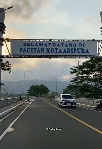 Keindahan Gua-Gua dan Potensi Pacitan, Jawa Timur
