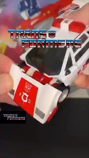 My Red Alert & Inferno MP (Special VIDEO G1 Toys https://youtu.be/Gj0NydxNkxA?si=lRqmVuYwrTe3RC-u ) #transformers #G1 #reelsvideoシ #autobots #decepticons #optimusprime #megatron | LOGAN TF