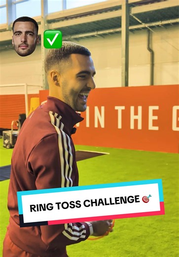 🤣 A tough watch Our Gunners recently took on the Christmas Ring Toss Challenge 💪 #afc #arsenal