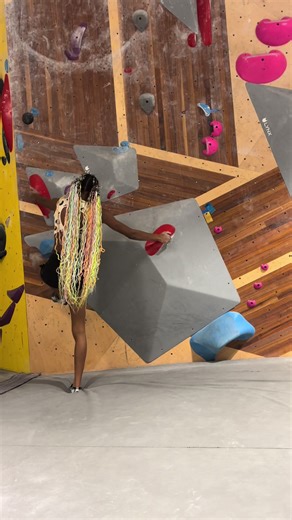 Bouldering Challenges: One Insane First Attempt