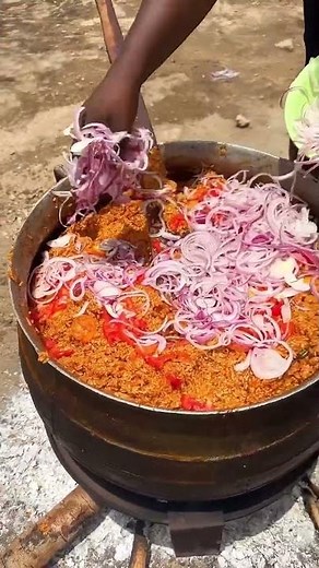 Behind the scene: bulk Cooking for 200 people