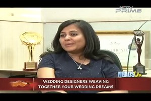 How to Become a Professional Wedding Planner