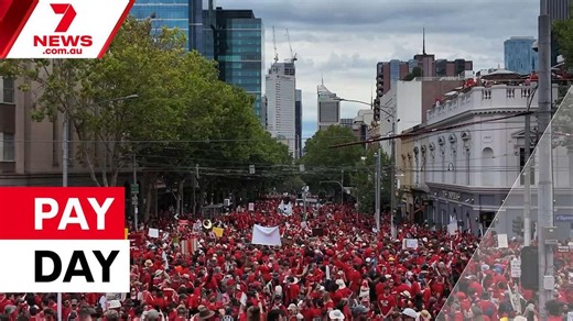Huge payday for Victorian teachers: Wage rise to put them top of the class