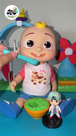 Cocomelon JJ and Soda Pop Figure