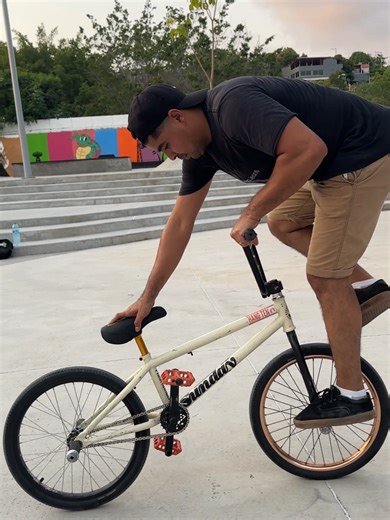 Aprende el truco de BMX flatland: Parte 2