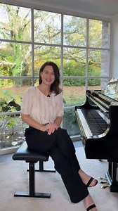 My concert programs – such as the latest one, Phœnix – have a musical narrative, in which the pieces are connected to one another. Here are some examples 🎶 💿 Signed CD: irinalankova.com/discography 🎧 Listen on AppleMusic, Spotify etc 📍 Upcoming concerts: 14.11.2025 Carnegie Hall NYC, USA 21.11.2025 Haarlem NL More concerts: irinalankova.com/calendar . . #irinalankova #concertpianist #musician #pianistofinstagram #classicalmusic #steinwayartist #steinwayandsons #pianounveiled #rachmaninov #sc