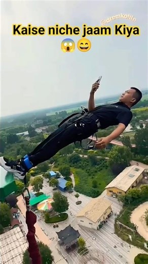 Introducing the "VitaWear SmartBand," anext-generation wearable gadget32