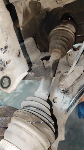 Front Wheel Axle Bearing Sound Replace Axle #auto #mechanic #shorts #ideas #usa🇺🇸 | Mechanical Tricks