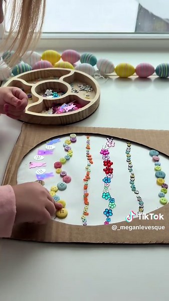 Easter egg suncatcher ✨ This Easter egg contact paper craft was so fun and looks so pretty on the window 🤭 Great for fine motor skills and pre writing skills keeping them on the lines. Everything I used is linked in my shopmy! #suncatcher #eastercrafts #craftymom #simplecrafts #toddleractivitiesathome