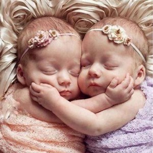 1.5M views · 62K reactions | Newborn babies' photoshoot will melt your heart <3 Join our group: Funny Babies  Cute Babies  Baby Lovers #newbornphotography #cute #baby | World Of Babies 1 | Facebook