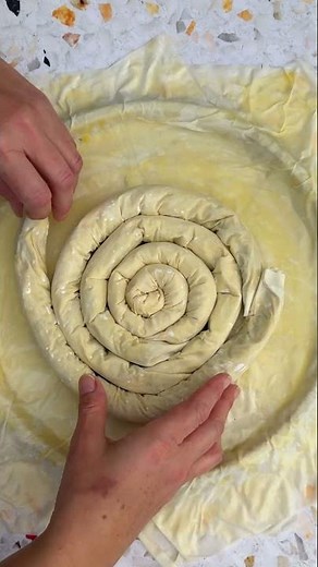 Chocolate, Fig and Walnut Fillo Pastry Scroll