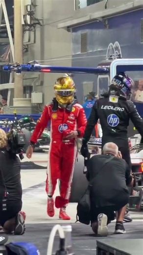 Hamilton tem boa posição na largada para o P1!💪 #shorts