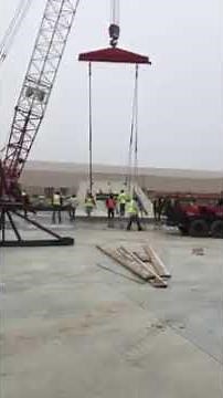 Accident de travail (levage manutention) A work accident, Workplace accident, Occupational accident