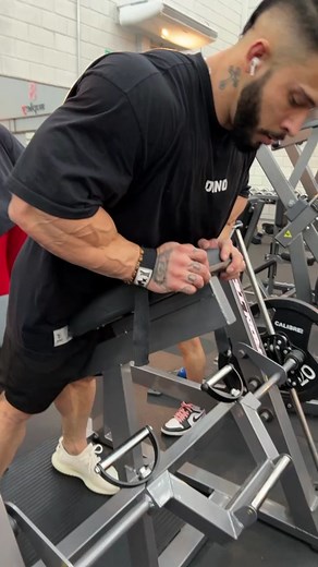 37 DAYS LEFT! 🔥🔥 #ramondino #bodybuilding #classicphysiquepro #mrolympia2023 #dino #arnoldchamp #musculacaofaixapreta #ramondinopro