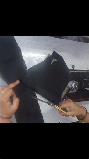 Saree blouse stitching challenge in 1 minute ⚡💖 #sewinghacks #fashiondesign #tailoring