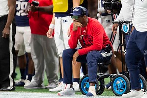 Deion Sanders lost two toes to battle with blood clots