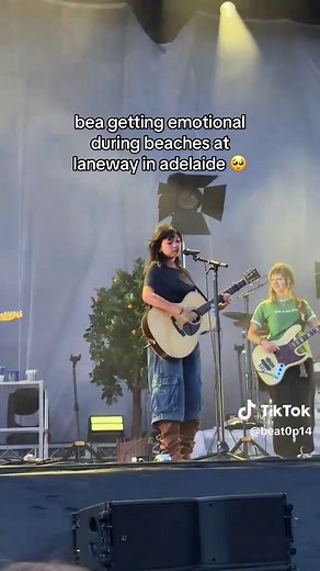 Beabadoobee Concert Highlights