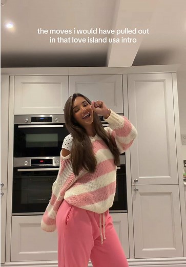 in zara we trust | rachel walking love island