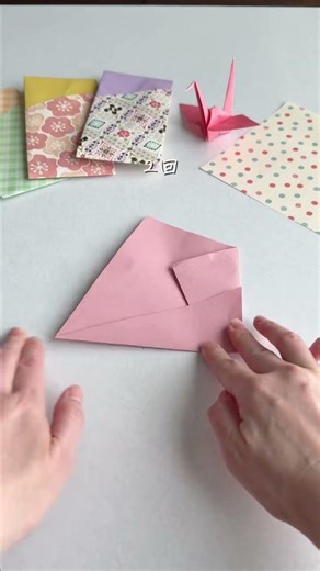 ＼ポチ袋はもう買わなくてOK🎍✨／ 新札そのまま入るポチ袋が 折り紙2枚で30秒で作れちゃうよ！ お正月・習い事・ちょい渡し… 「今すぐ用意したいのに袋がない💦」って時にも大活躍！ 作り方は...