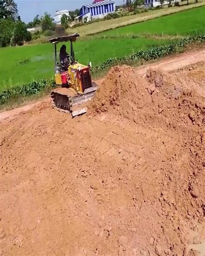 Heavy machines take control again — powerful bulldozer reshapes the land like magic! 💥🚜 #BulldozerPower #HeavyEquipment #ConstructionLife | Feddy Construction