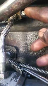 how to replace fuel return pressure line n14 celect plus - fraightliner century