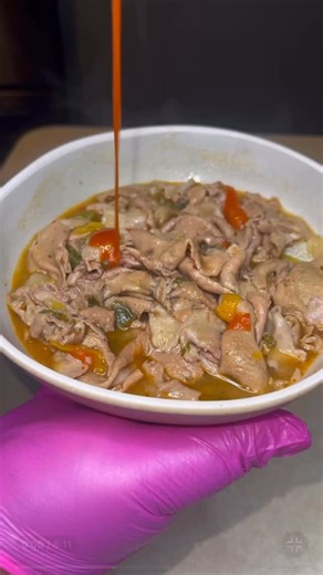 Mali_Bs_Kitchen on Instagram: "Let's Clean These Chitterlings ‼️‼️‼️ #Thanksgiving #fall #chitterlings #cleaning #easyrecipe #chicagofoodie #thanksgiving🦃 #easy #foodie #foodiesofinstagram #foodblogger"