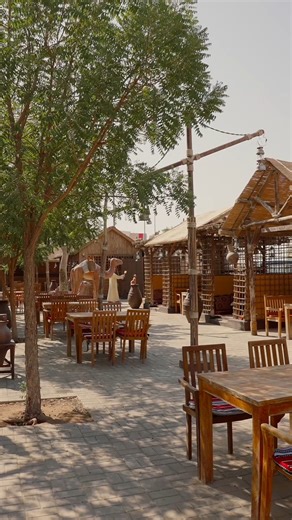 📍✨ Big space, bigger experience: Al Fanar Al Ain! Our Al Ain location offers a spacious setting perfect for families, gatherings, and memorable dining moments 🤍 With plenty of room to relax and enjoy authentic Emirati flavors, it’s the ideal spot for every occasion. 👨‍👩‍👧‍👦 الوجهة المثالية للتجمعات في العين. بمساحة كبيرة وأجواء ترحيبية، فرع الفنر في العين هو المكان المناسب للاستمتاع بالأكل الأصيل والوقت الحلو مع اللي تحبون 🤍 | Al Fanar Restaurant