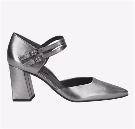 COCO SHOES A final look at the pieces that defined 2025. A new season ahead. Welcome 2026 — where beautiful European pieces await. Follow to discover what’s next 🫶 | Coco Shoes