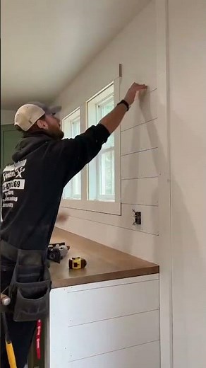 Shiplap 😍 | Best kitchen backsplash 💪 (full install) #construction #builder #shorts #kitchen #diy