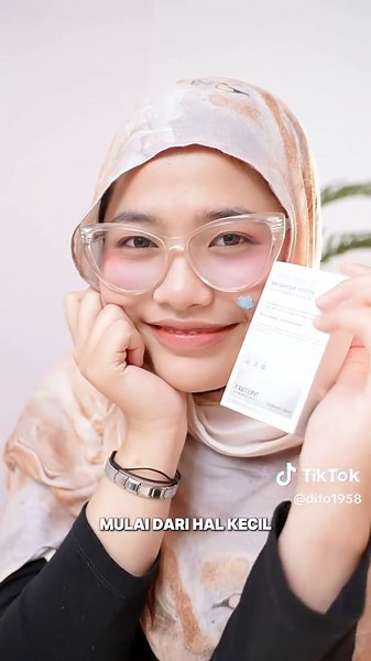 Kamu sering insecure sama bau mulut kamu? Jangan yaa! Sekarang kamu bisa cobain rutin pakai 1958 difo, gigi makin bersih, dan nafas wangi seharian #1958difowhitening