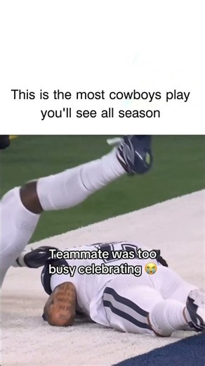 cowboys finding new ways of injury 😂👀👄 #americanfootball #nfl