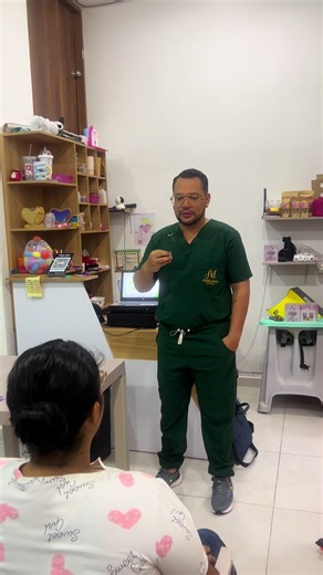 ✨ En Emilatto creemos que no solo se trata de vender, sino de crecer como equipo 🩵 Tuvimos la oportunidad de vivir un increíble espacio junto al psicólogo Andrés Murcia, y la experiencia fue simplemente enriquecedora. Sin duda, invertir en el bienestar emocional de un equipo transforma no solo el ambiente laboral, sino también los resultados 🚀 Invitamos a todos los comerciantes a que también vivan este tipo de experiencias con sus equipos de trabajo. ¡Vale totalmente la pena! 💯