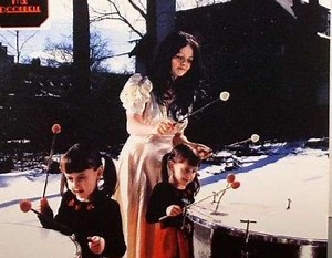 The White Stripes - My Doorbell | Top 40