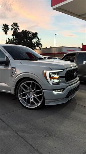 Exploring Dropped Crew Cabs on Ford Trucks