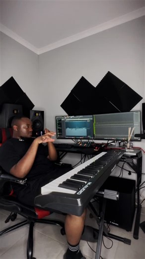 Soa Mattrix on Instagram: "@real_bassie One for you guys🫶🏽"