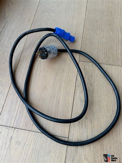 Adept Reponse aR6 PDC premium power distribution center for hi end audio/video - Photo6175447