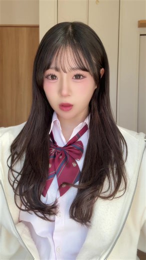 可愛いカラコンで変身！