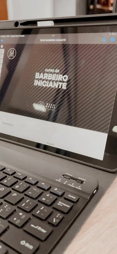 Curso de barbeiro iniciante, acompanhe como é um dia de curso. #SouRockstar #LetsDanceEP6 #barbershop #barbeirotiktok #barbeiro #barbeirosdobrasil #barbeiros #barbeirasdobrasil