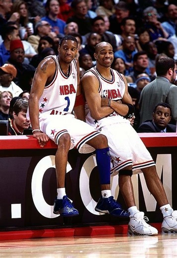 What’s up cuz 😭 | #fyp #vincecarter #tracymcgrady #cousins #basketball