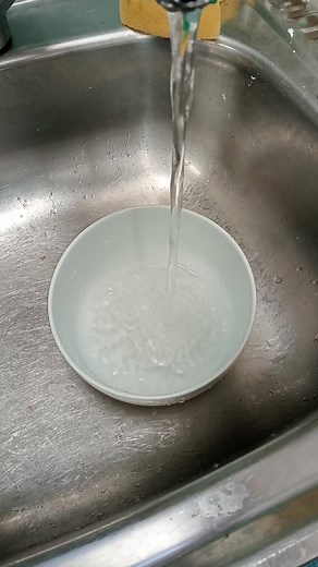 Ever wondered how easy it is to care for a kokedama?  Just give it a...