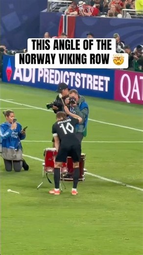 Norway players 🇳🇴 doing the Viking row with their fans after their win over Senegal