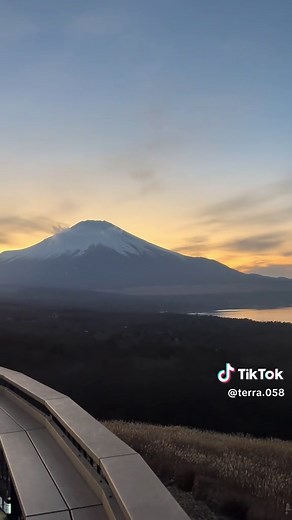 山梨県の三国峠で美しいご来光を体験しよう