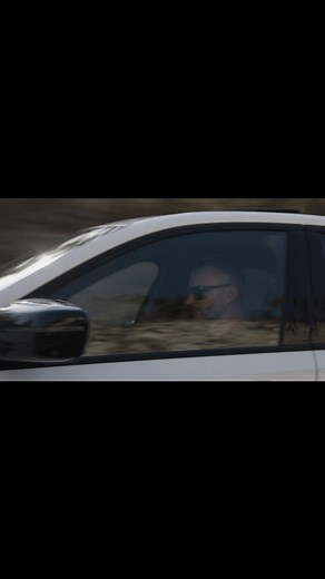 Auto Analiza on Instagram: "Novi intro je konačno gotov! 🎬 Cilj je bio da sve bude brzo i dinamično. Cilj je bio da intro ne bude zapravo promo spot za BMW G20 pa sam iz tog razloga zadržao neke kadrove sa Škodom, a provlači se i E34. Cilj je bio da sutra kad prodam G20 i kupim drugi auto, ne moram odmah da radim i novi intro već samo da se ubace kadrovi sa novim autom a da E34, G20 i Škoda ostanu. Žao mi je što nemam nekih dobrih kadrova sa Golfom 6, ali nema veze. Kako vam izgleda? Intro snim