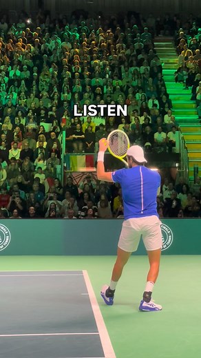 Noise levels off the charts 📈 The moment Matteo Berrettini gave Italy a 1-0 lead in the #DavisCup Final. | Davis Cup