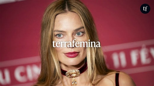 Margot Robbie se joue de la nudité avec ce look en hommage à un classique fashion, une démonstration