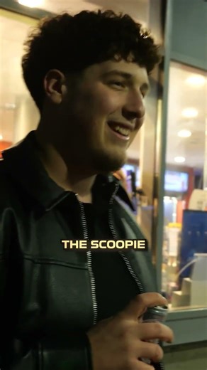 Joël Beukers Gives Gift to German Growth Buddies 🇩🇪