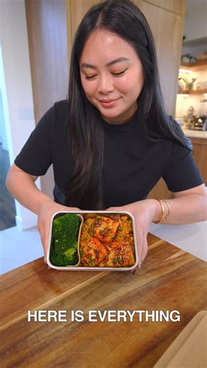 Tiffy Cooks 🥟 Easy Recipes on Instagram: "Here is everything I made for my husband’s lunchbox this week ALL UNDER 30 MINUTES 👀 My goal was to have carbs, protein and veggie in every single bento box 🍱 Which recipe was your favorite this week? Also … our MICROWAVABLE STAINLESS STEEL BENTO BOX HAS NOW OFFICIALLY LAUNCHED!!!! Thank you so much for your support and I can’t wait to see what you have cooked up 🤤 #bento #bentocake #lunch #lunchbox #lunchideas #mealprep #mealprepideas"